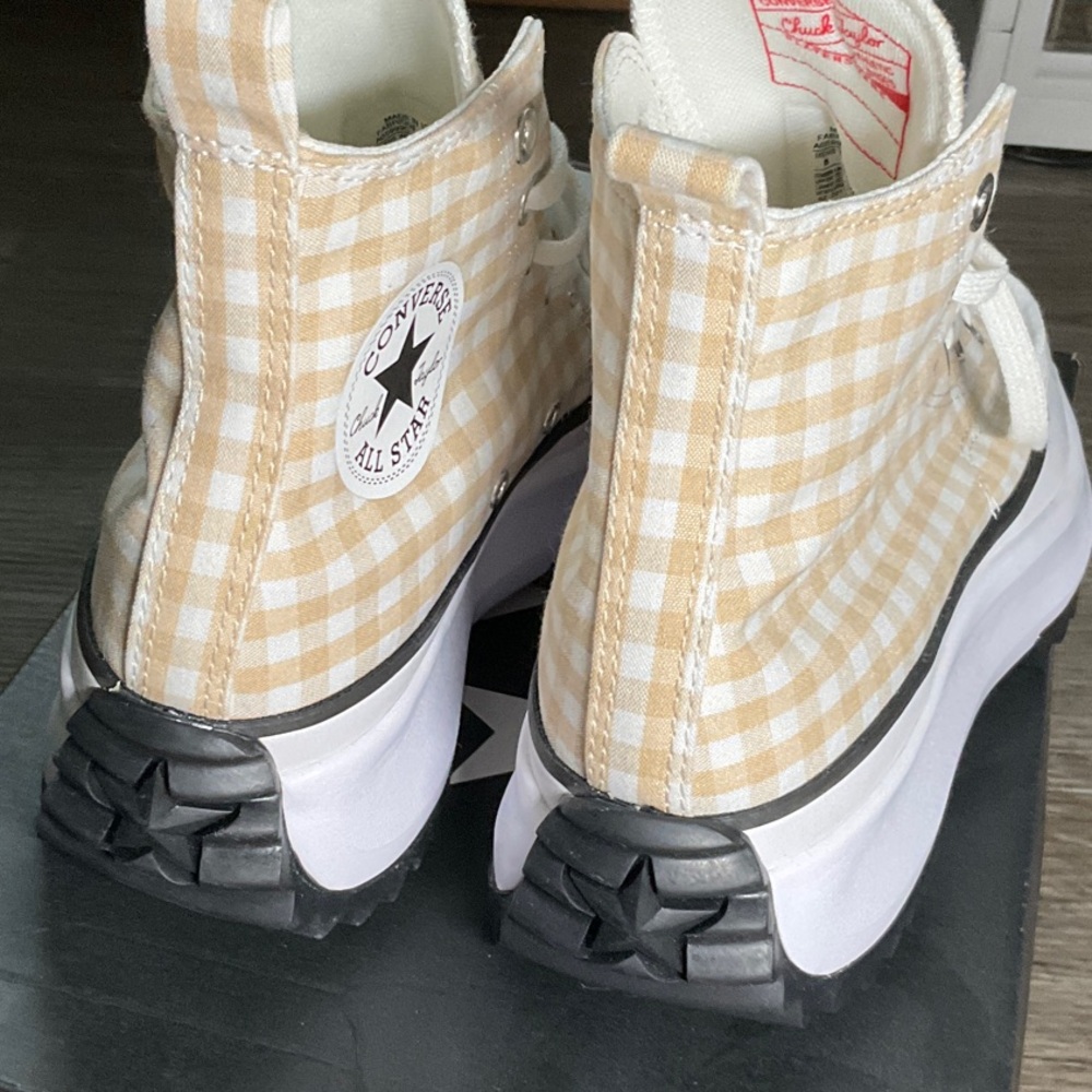New Converse High-Top Sneakers in Cream Gingham - Picture 4 of 8